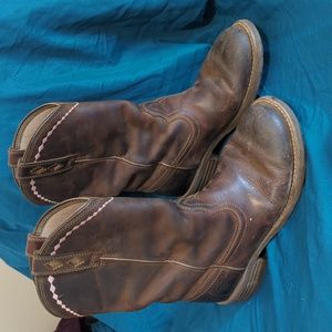Ariat Boots size 8